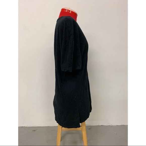 Long Black Tee - Picture 2 of 4